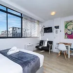 Cozy Studio Apartment